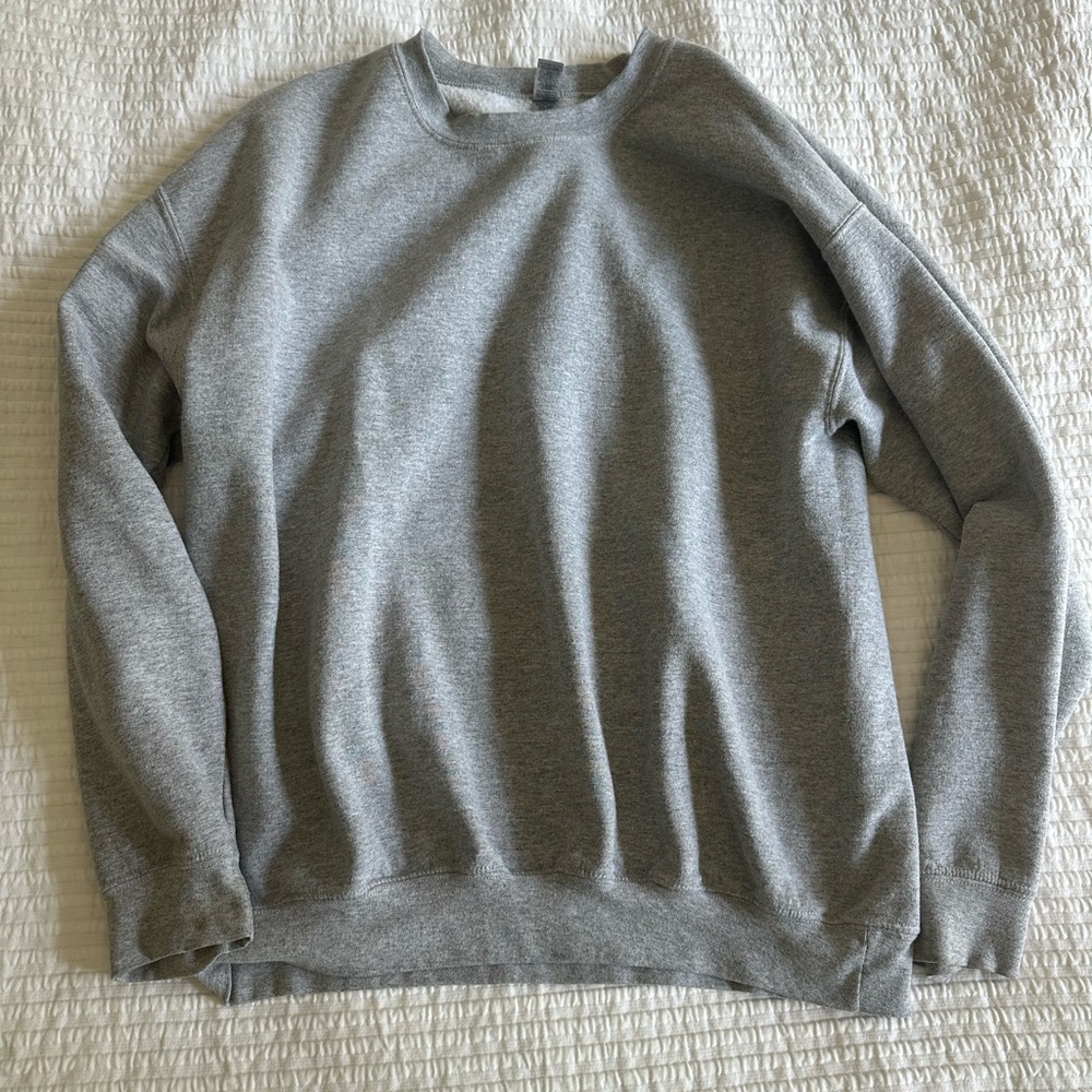 large grey gildan crewneck